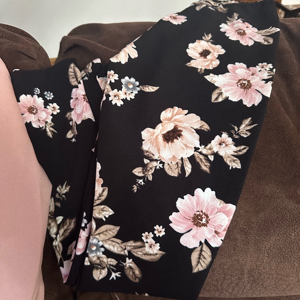 Girls 9Y floral outfit. SHEIN. New without tags.